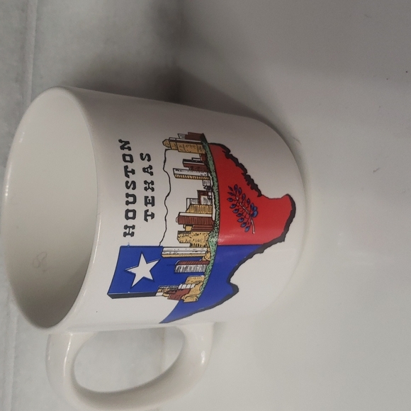 Houston Texas Souvenir Mug Skyline state outline red blue lone star